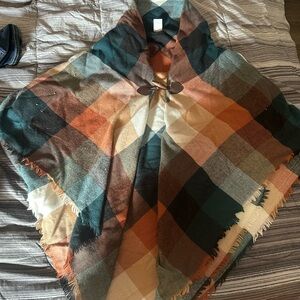 Women’s plaid large, extra large poncho